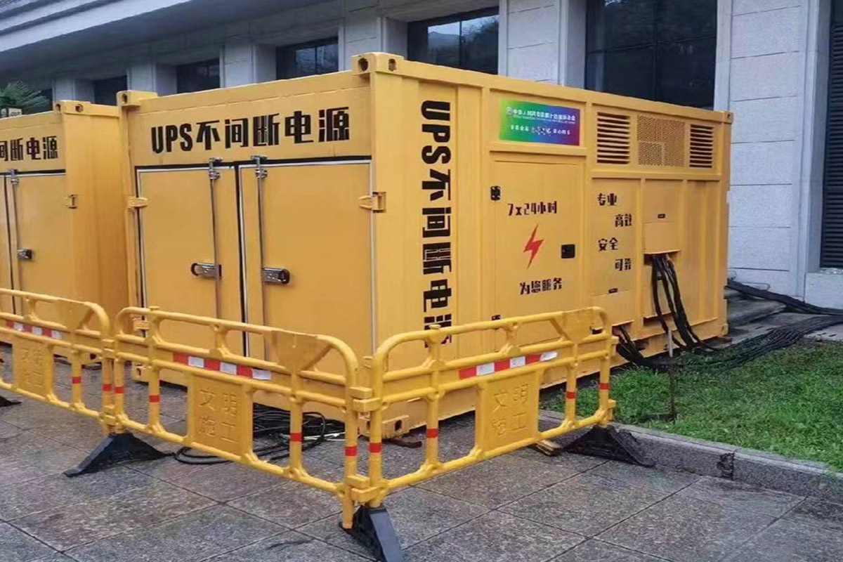 泸西发电机租赁施工现场